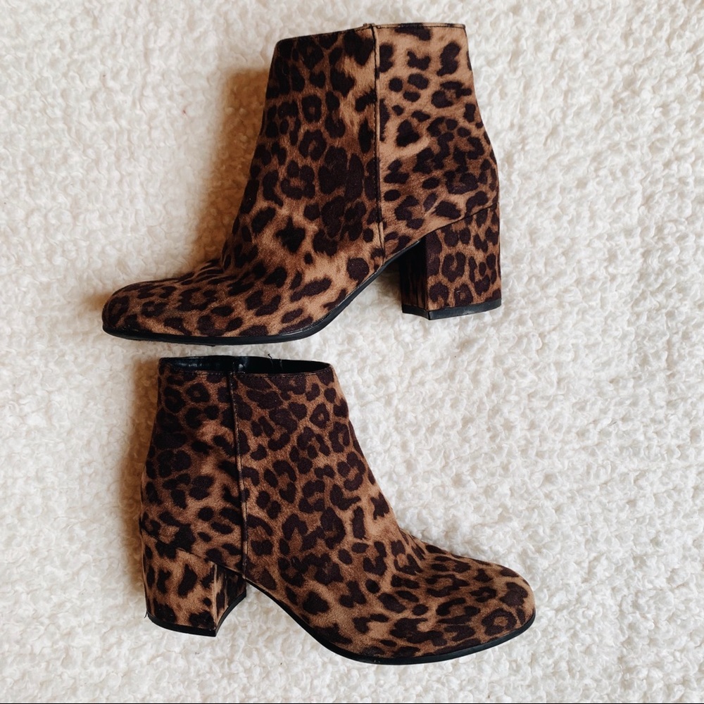 Circus by Sam Edelman leopard booties